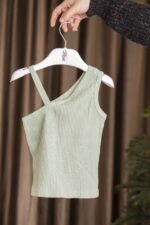 ⁦تيشيرت بناتي صيفي حمالات | Shein⁩ - الصورة ⁦3⁩